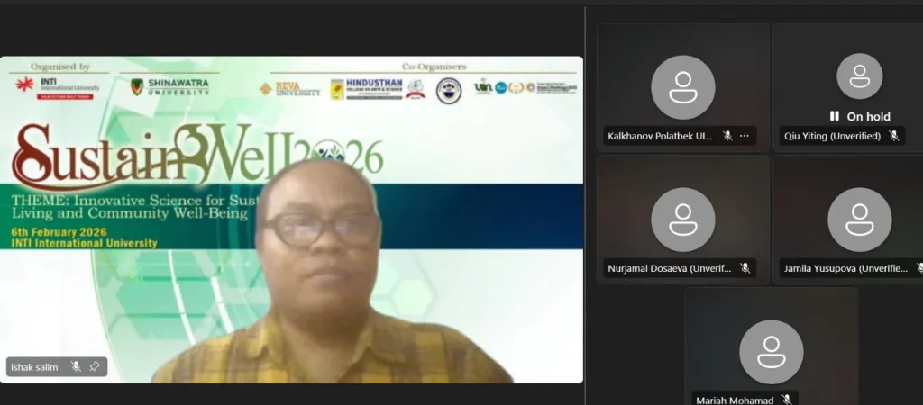 Dr. Ishak Salim tampil sebagai pembicara dalam SustainWell 2026 yang digelar di INTI International University, Malaysia, memaparkan riset tentang ketimpangan gender dan keberlanjutan dalam industri rumput laut pesisir Takalar.